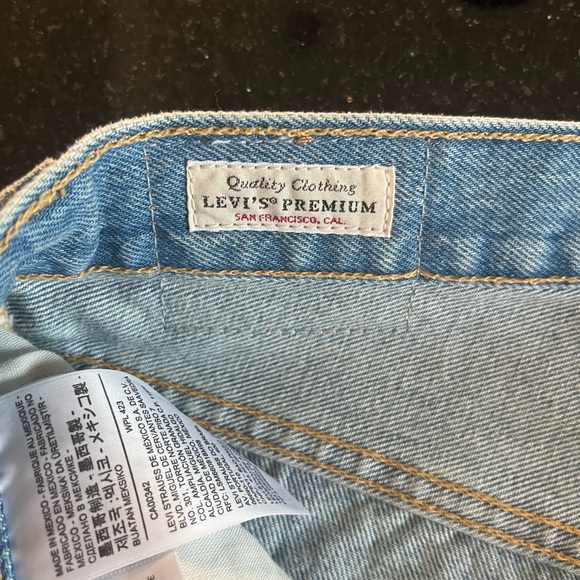 Levi’s 501s Denim Ripped Shorts Size 29 - Picture 6 of 6